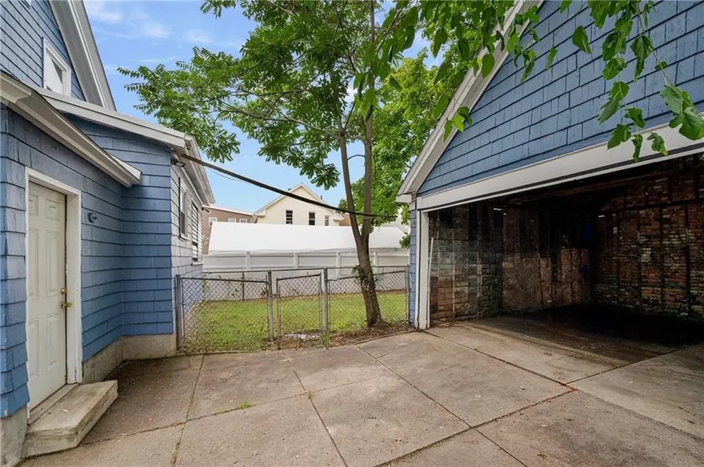 23 Grand Street Providence RI 02907
