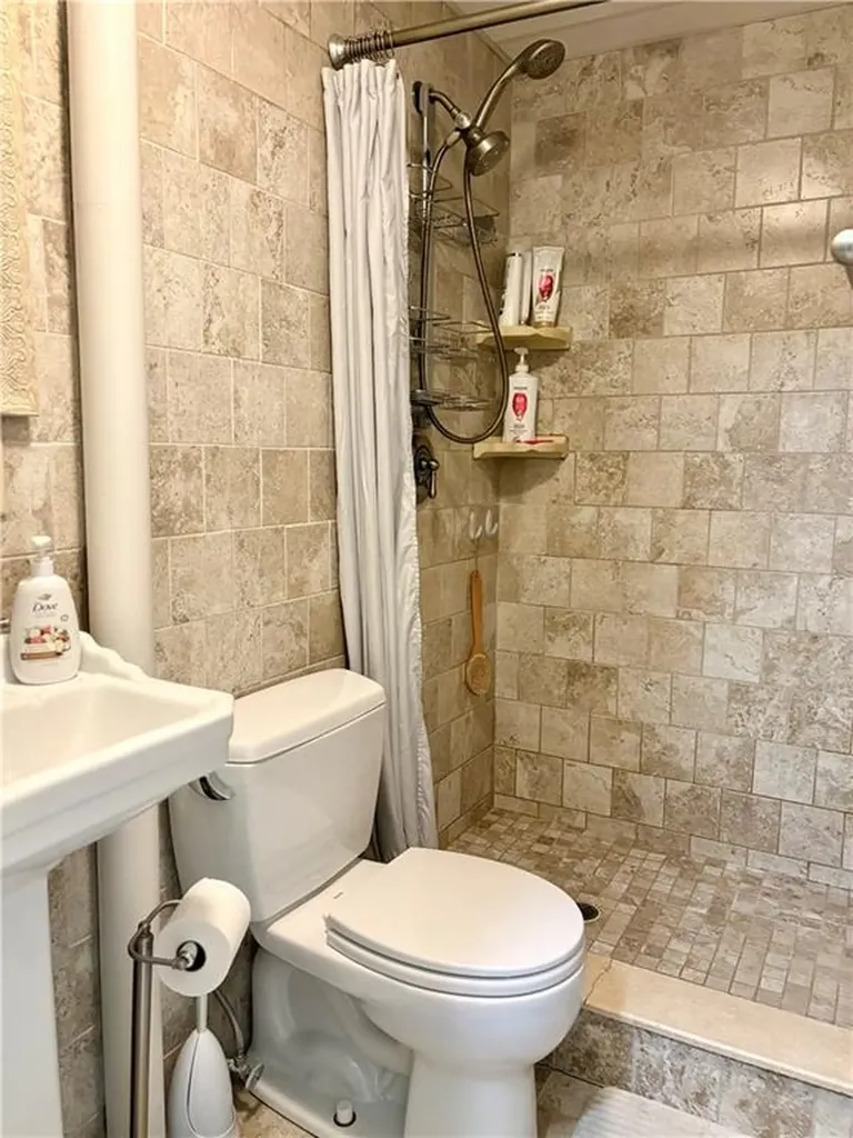 65 Summit Avenue West Warwick RI 02893