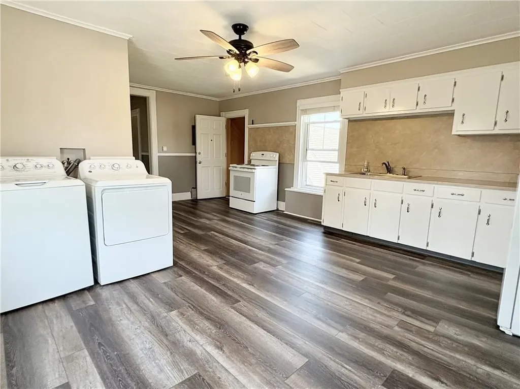 65 Summit Avenue West Warwick RI 02893