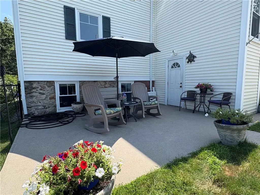 65 Summit Avenue West Warwick RI 02893