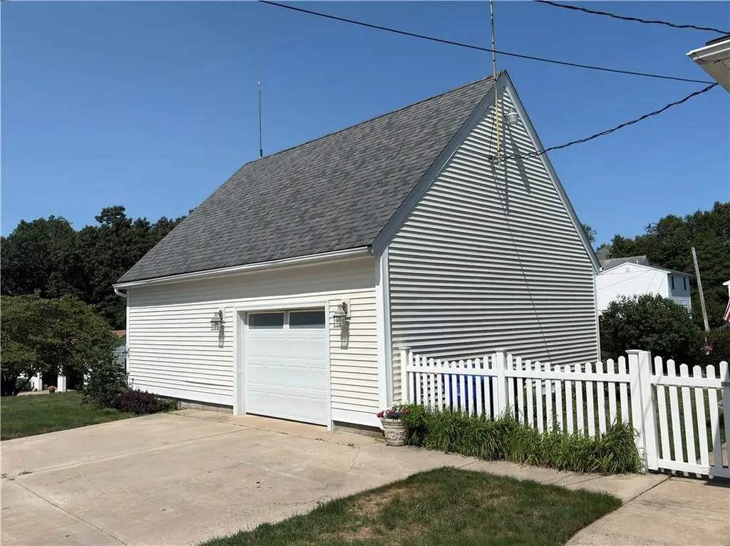65 Summit Avenue West Warwick RI 02893