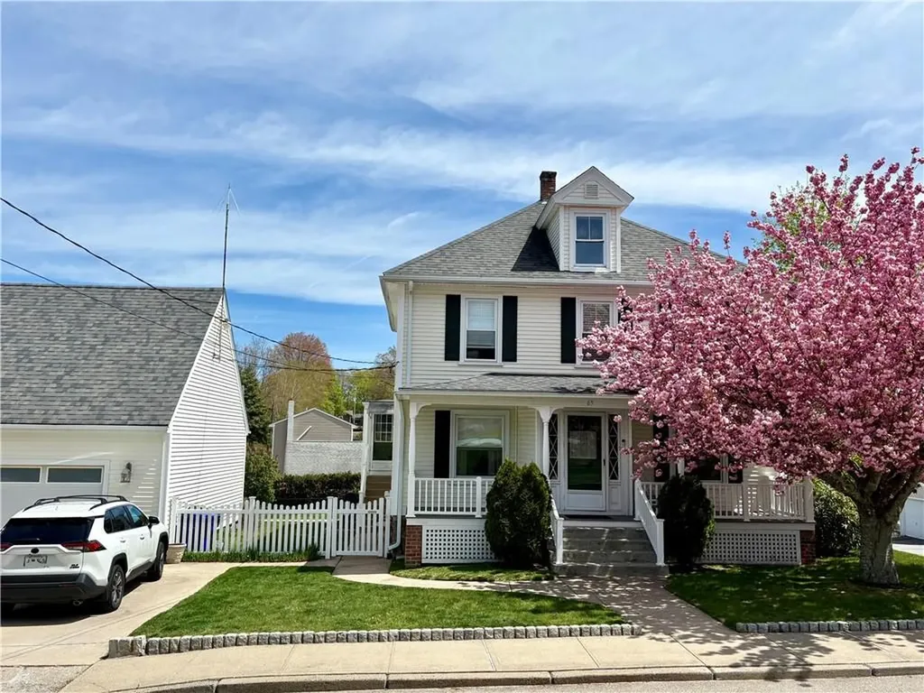 65 Summit Avenue West Warwick RI 02893