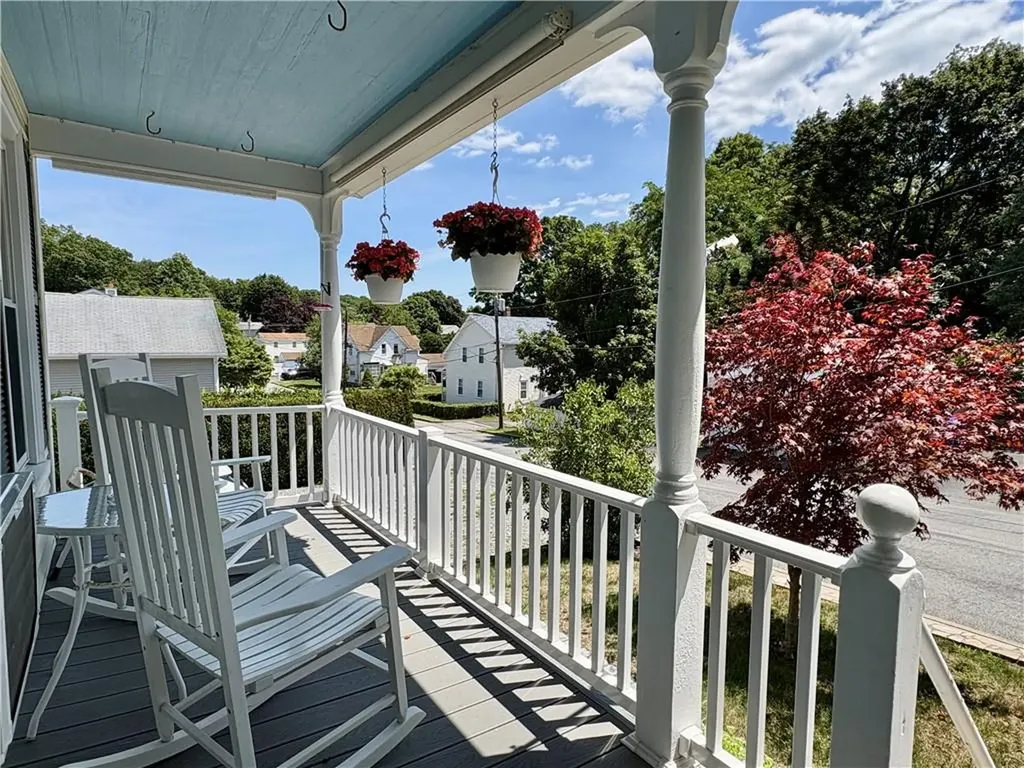 65 Summit Avenue West Warwick RI 02893