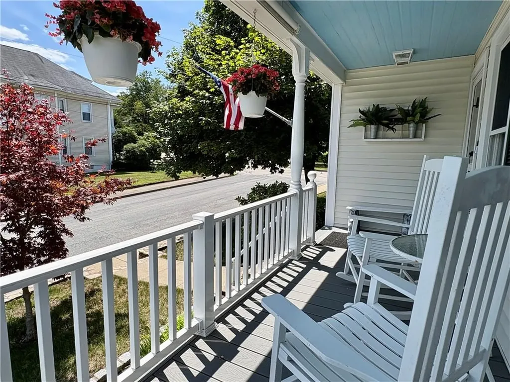 65 Summit Avenue West Warwick RI 02893