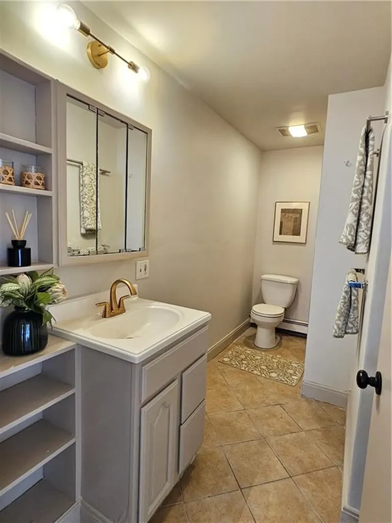 104 Chapin Avenue Providence RI 02909