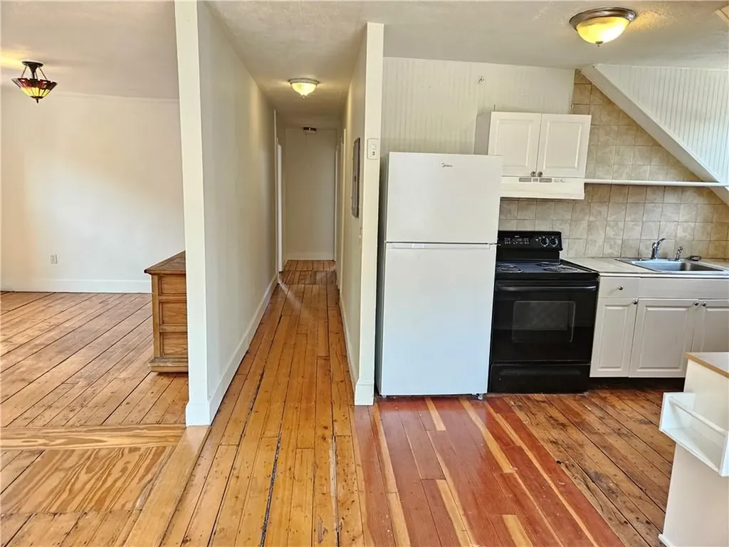 104 Chapin Avenue Providence RI 02909