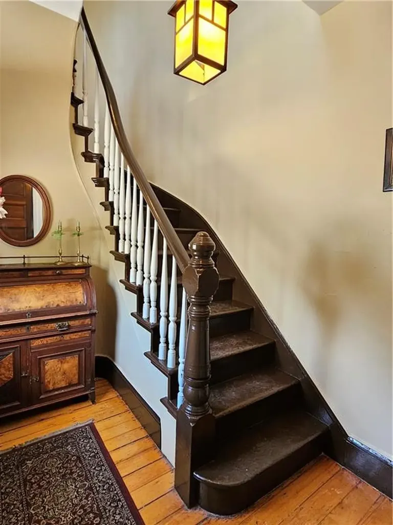 104 Chapin Avenue Providence RI 02909
