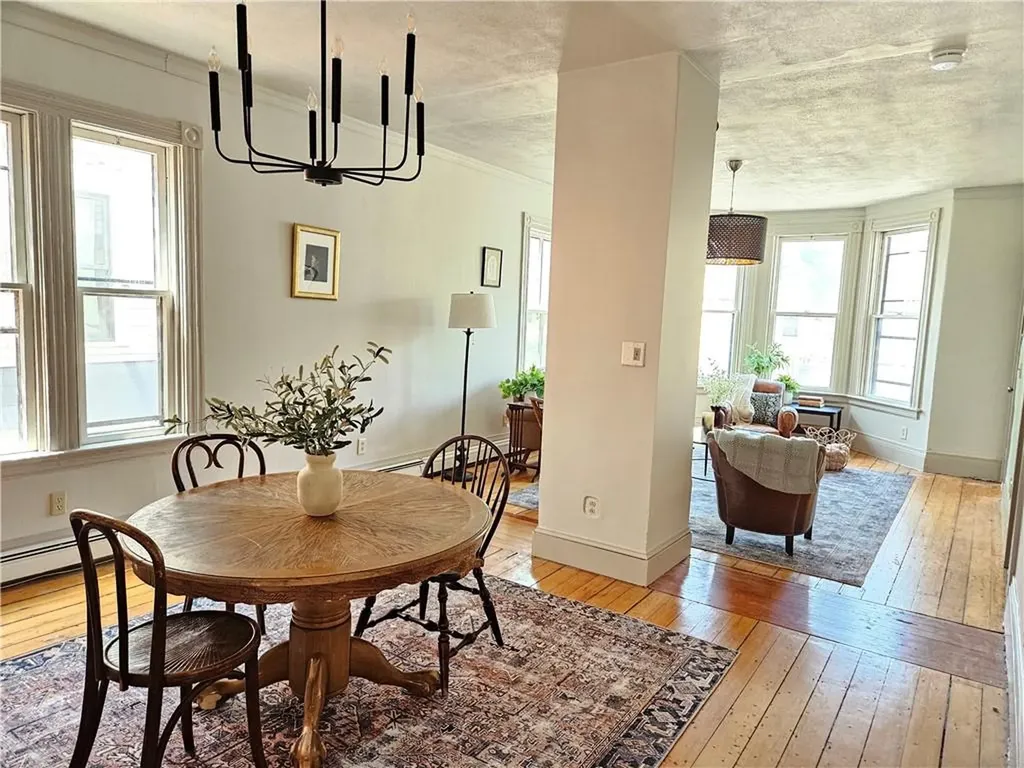 104 Chapin Avenue Providence RI 02909
