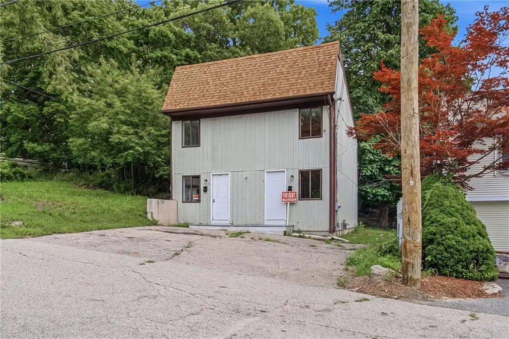 27 29 South Street West Warwick RI 02893