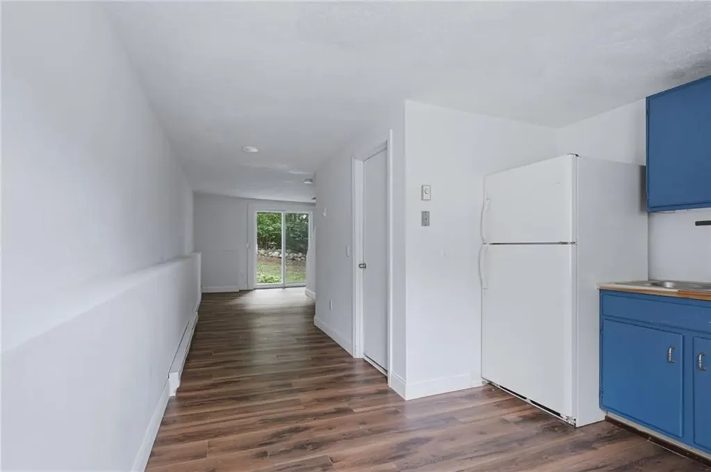 27 29 South Street West Warwick RI 02893