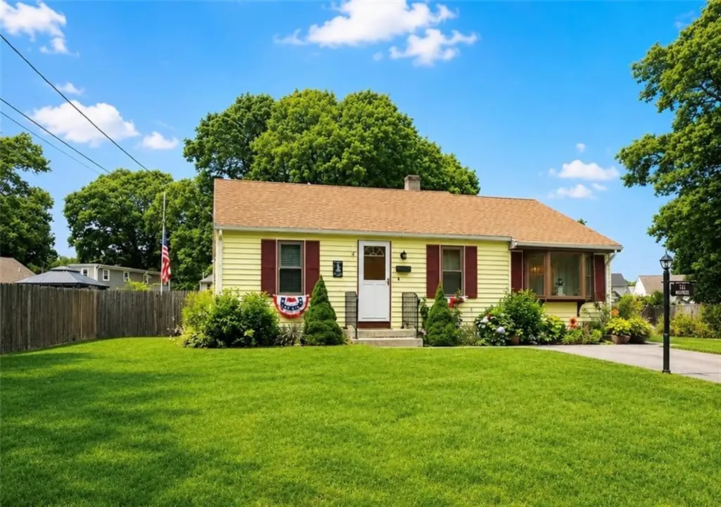 111 Hayes Street Warwick RI 02886