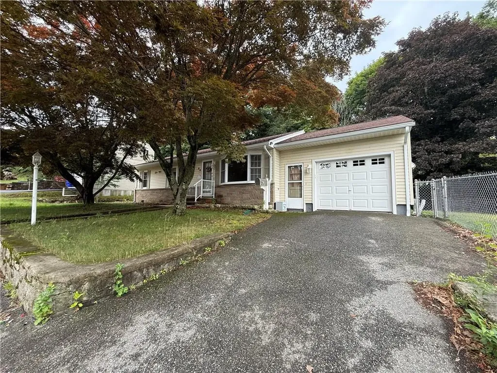 28 Arthur Street West Warwick RI 02893