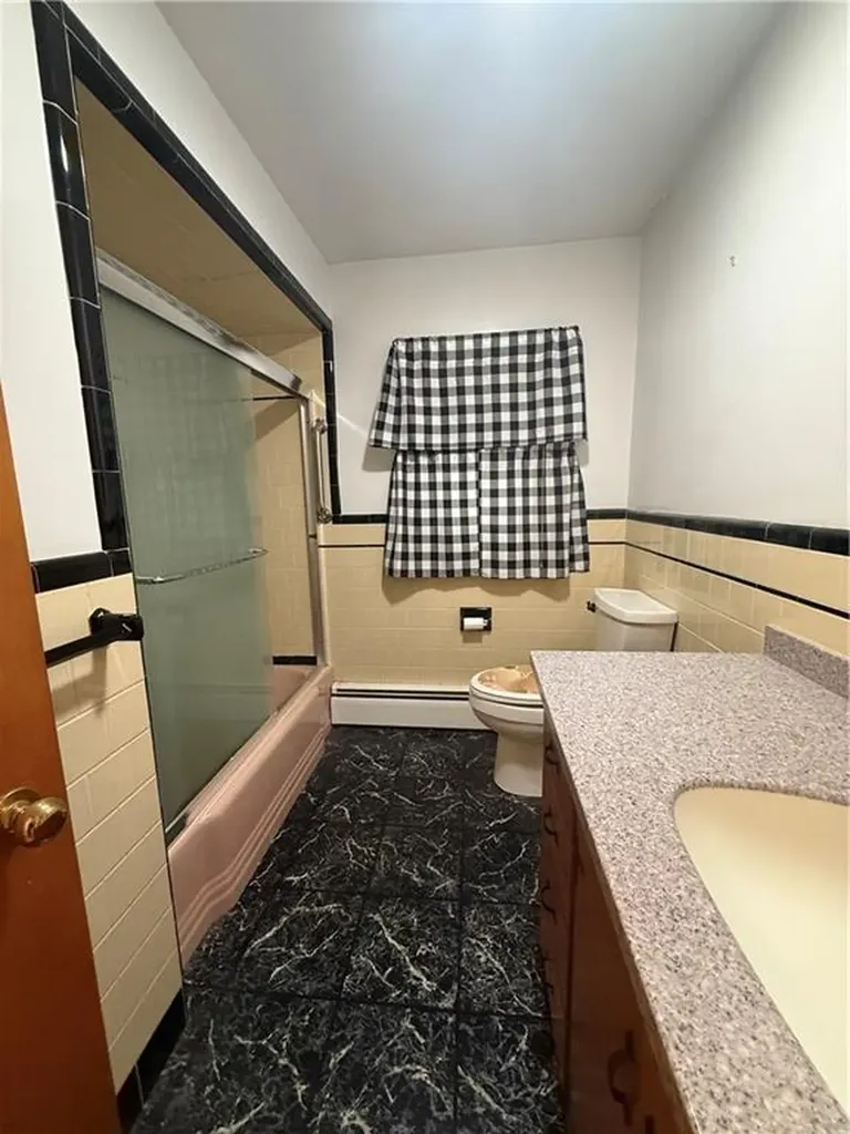 28 Arthur Street West Warwick RI 02893