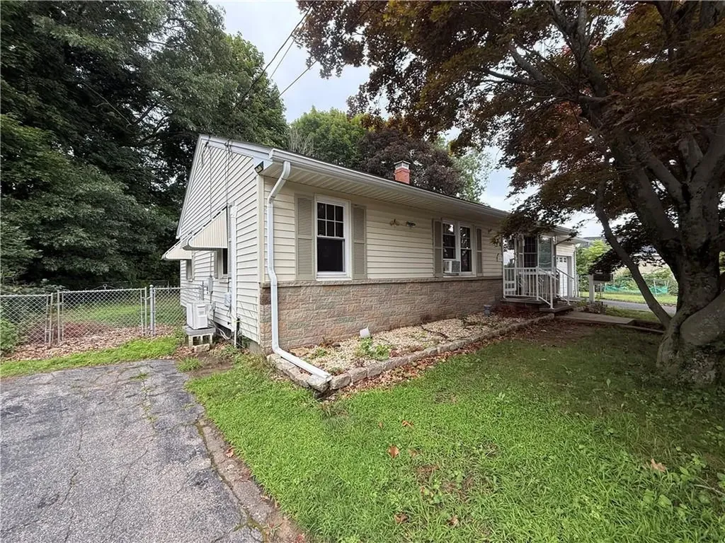 28 Arthur Street West Warwick RI 02893
