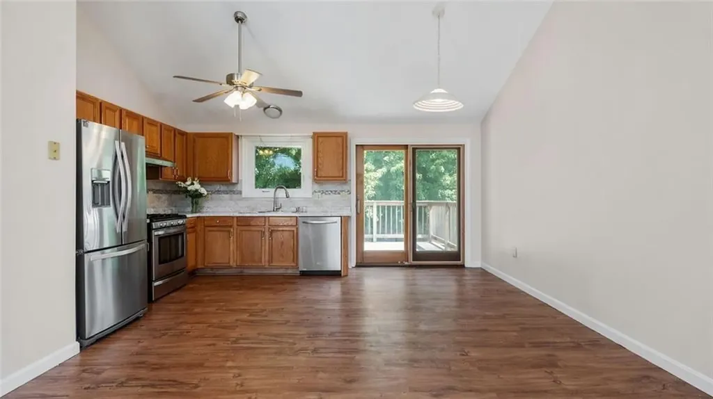 23 Justin Way Cranston RI 02910