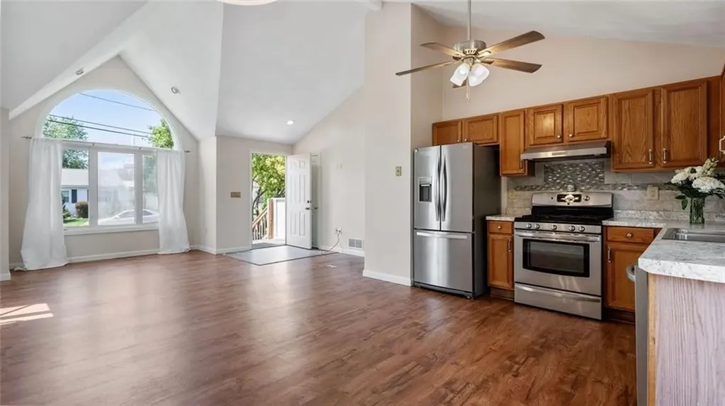 23 Justin Way Cranston RI 02910