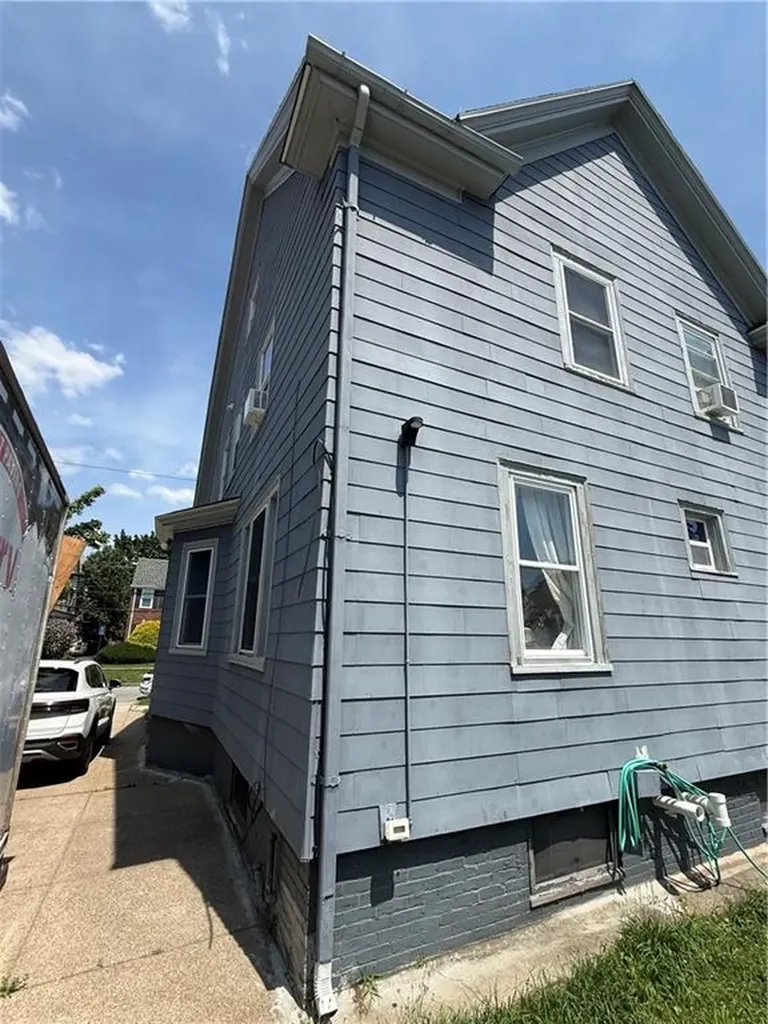 272 Washington Avenue Providence RI 02905