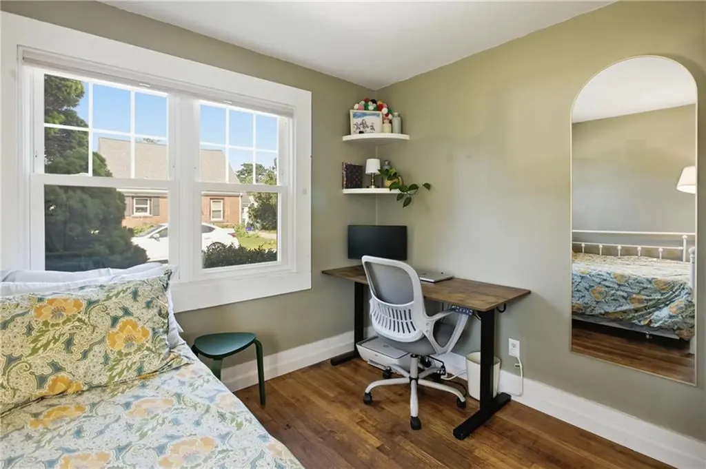 26 Crandall Court Warwick RI 02889