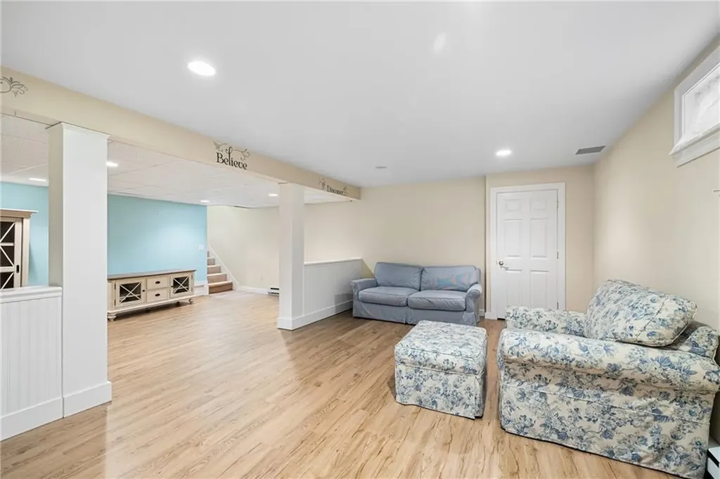 139 Hemlock Avenue Warwick RI 02886