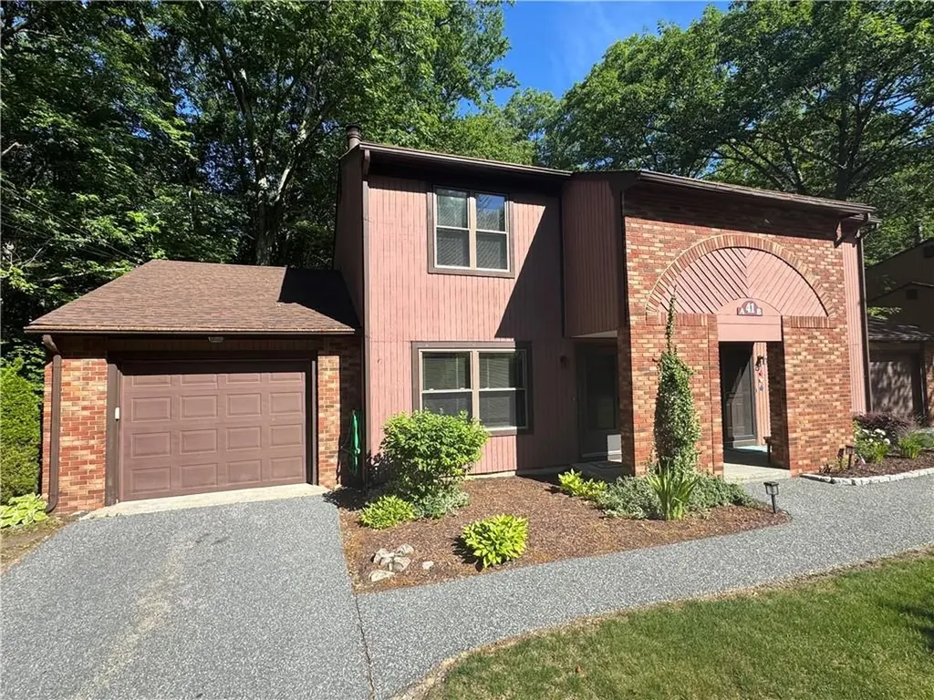 41 Pheasant Run Smithfield RI 02917