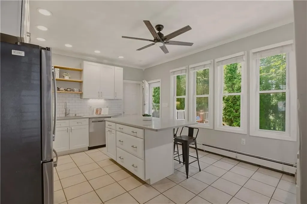 75 Longwood Avenue Providence RI 02908