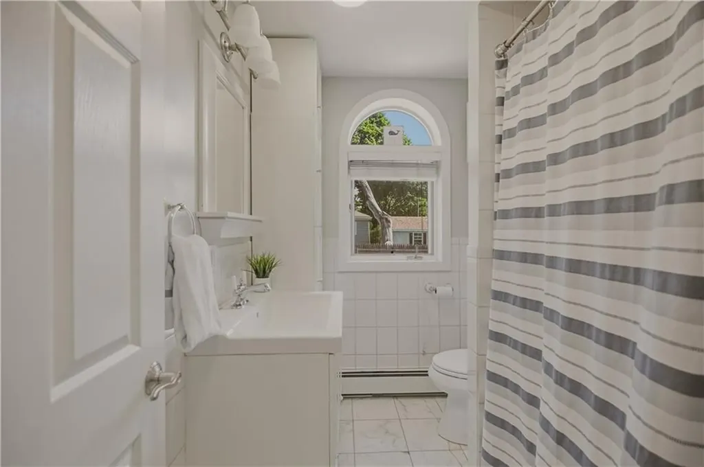 75 Longwood Avenue Providence RI 02908