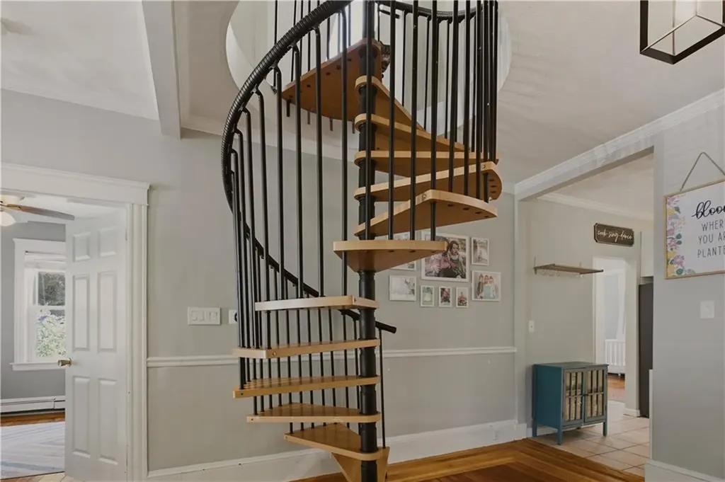 75 Longwood Avenue Providence RI 02908