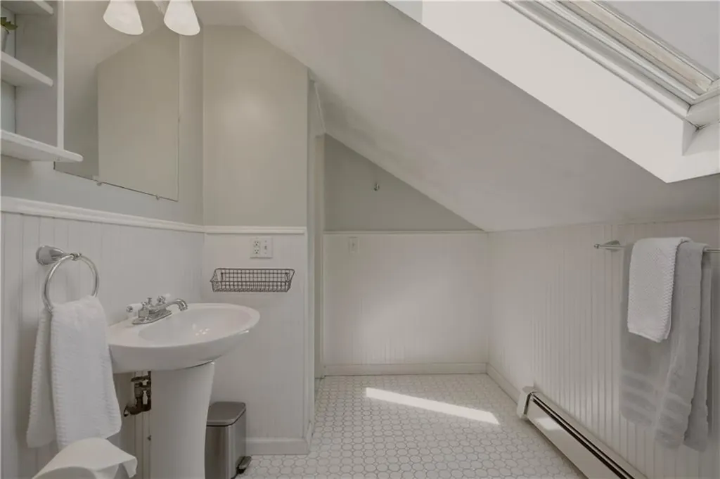 75 Longwood Avenue Providence RI 02908