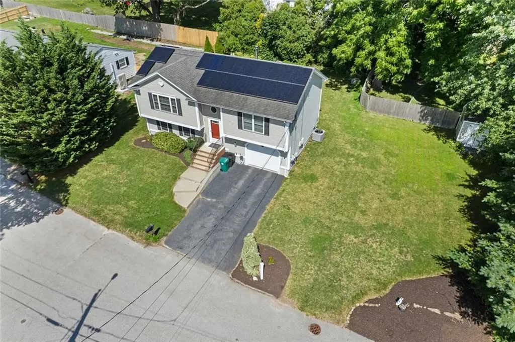 15 Meadow Road Scituate RI 02831