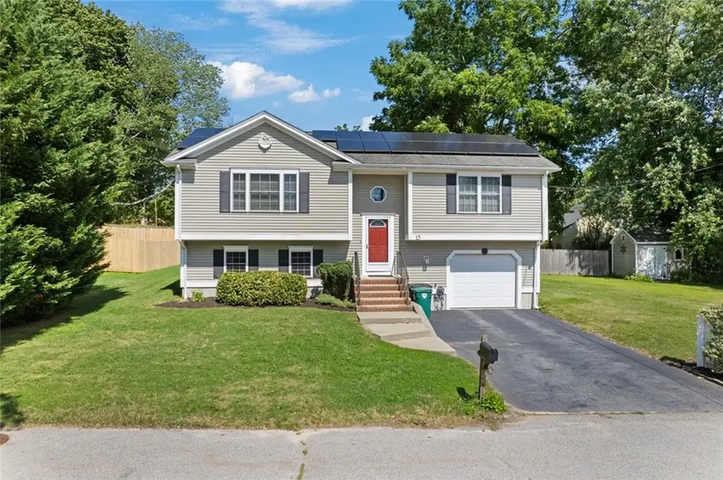 15 Meadow Road Scituate RI 02831