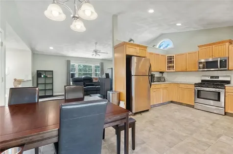 15 Meadow Road Scituate RI 02831
