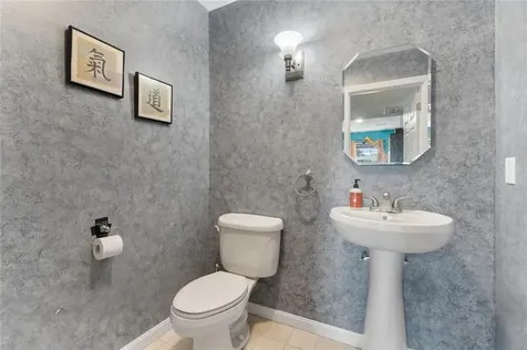 15 Meadow Road Scituate RI 02831