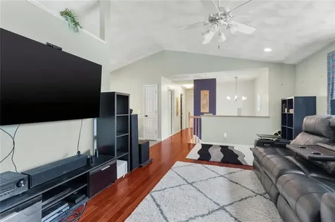 15 Meadow Road Scituate RI 02831