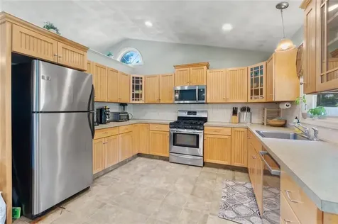 15 Meadow Road Scituate RI 02831