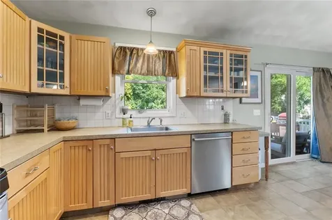 15 Meadow Road Scituate RI 02831