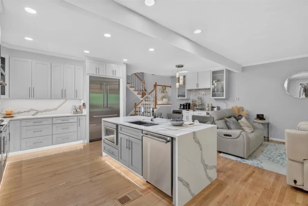 40 Louisquisset Pike North Smithfield RI 02896