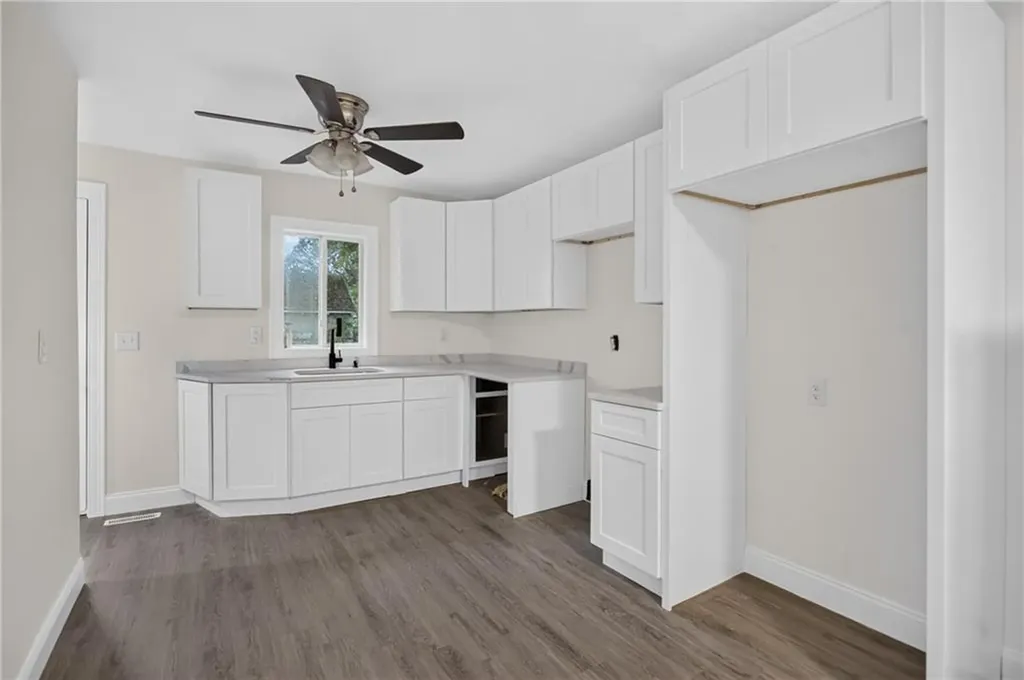 68 Uncas Street Warwick RI 02889