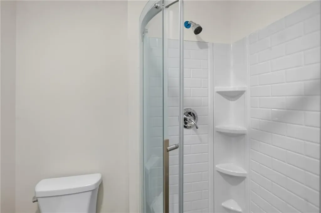 68 Uncas Street Warwick RI 02889
