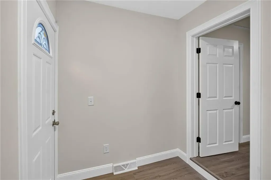 68 Uncas Street Warwick RI 02889