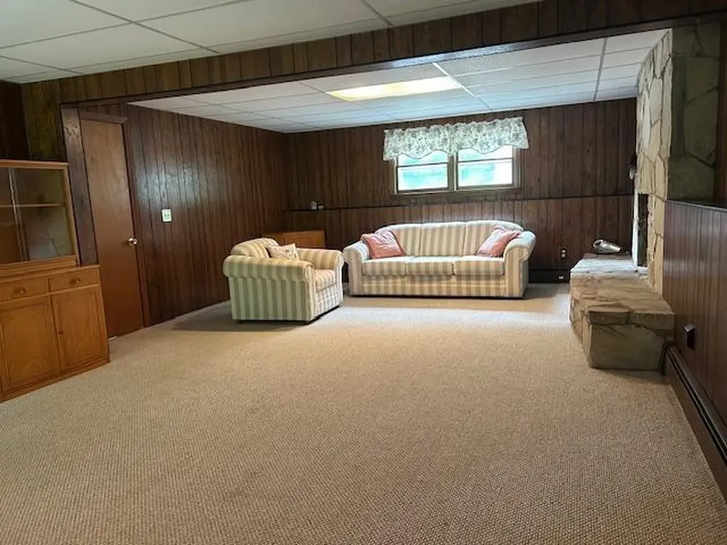 31 Karen Ann Drive Smithfield RI 02917