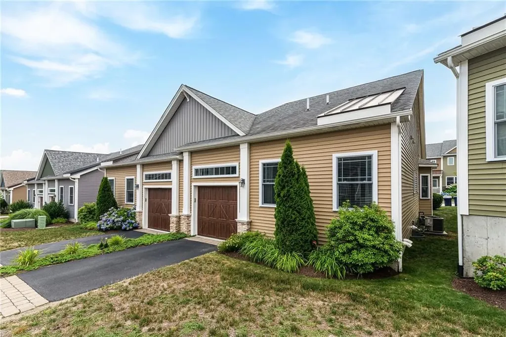 49 Seawynds Drive North Kingstown RI 02852