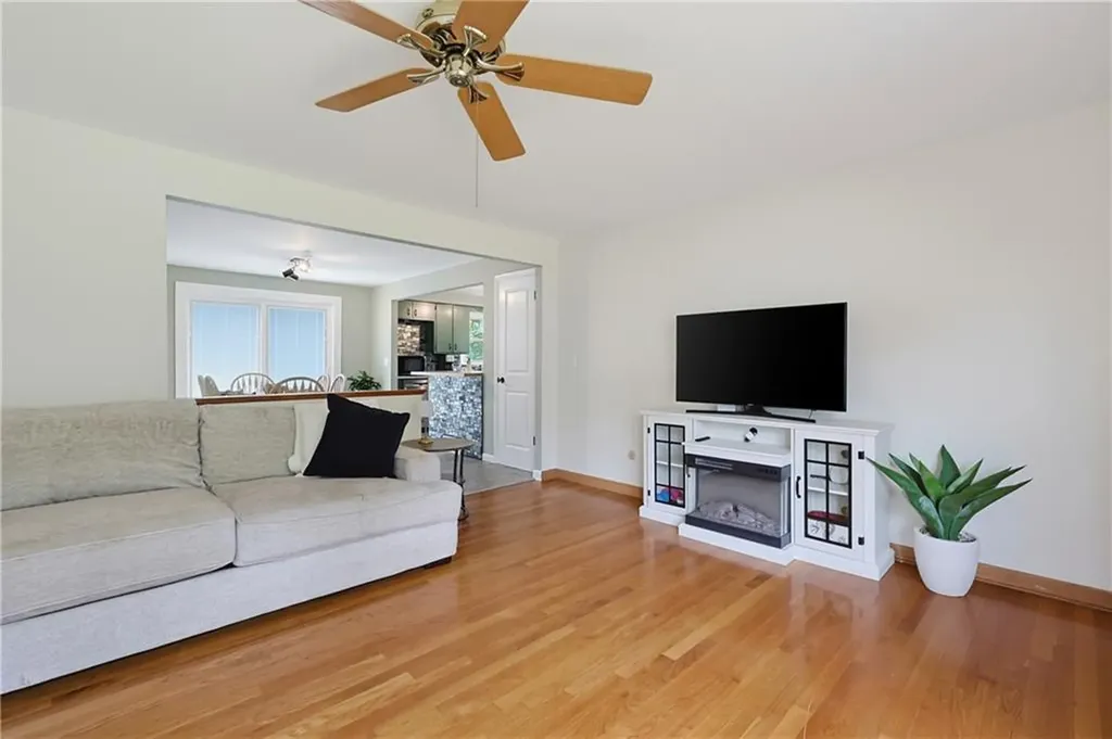 27 Bear Hill Road Cumberland RI 02864