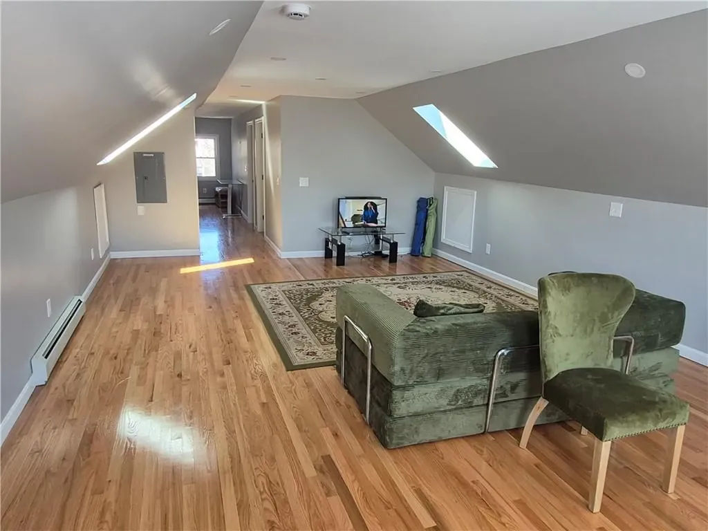 76 Pembroke Avenue Providence RI 02908
