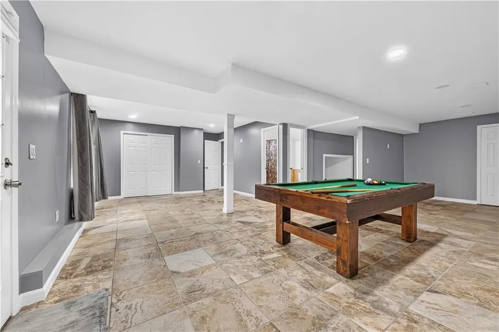 14 Longbrook Drive Cumberland RI 02864