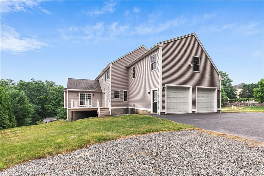 14 Longbrook Drive Cumberland RI 02864