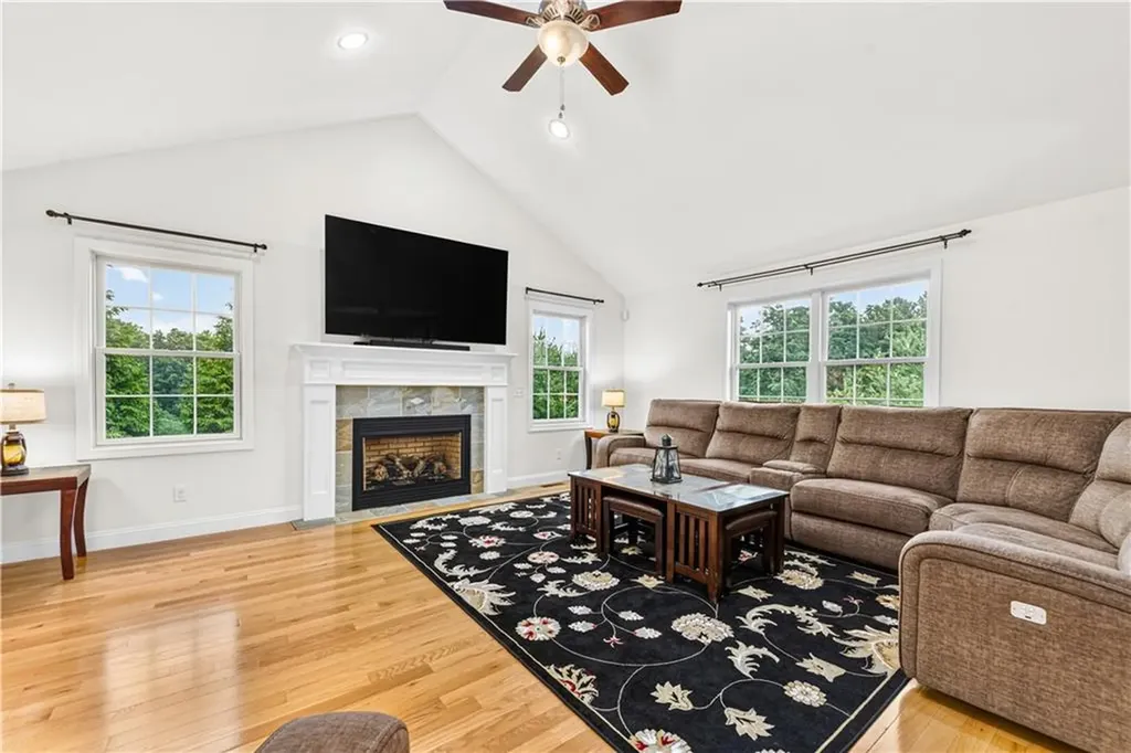 14 Longbrook Drive Cumberland RI 02864