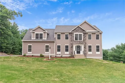 14 Longbrook Drive Cumberland RI 02864