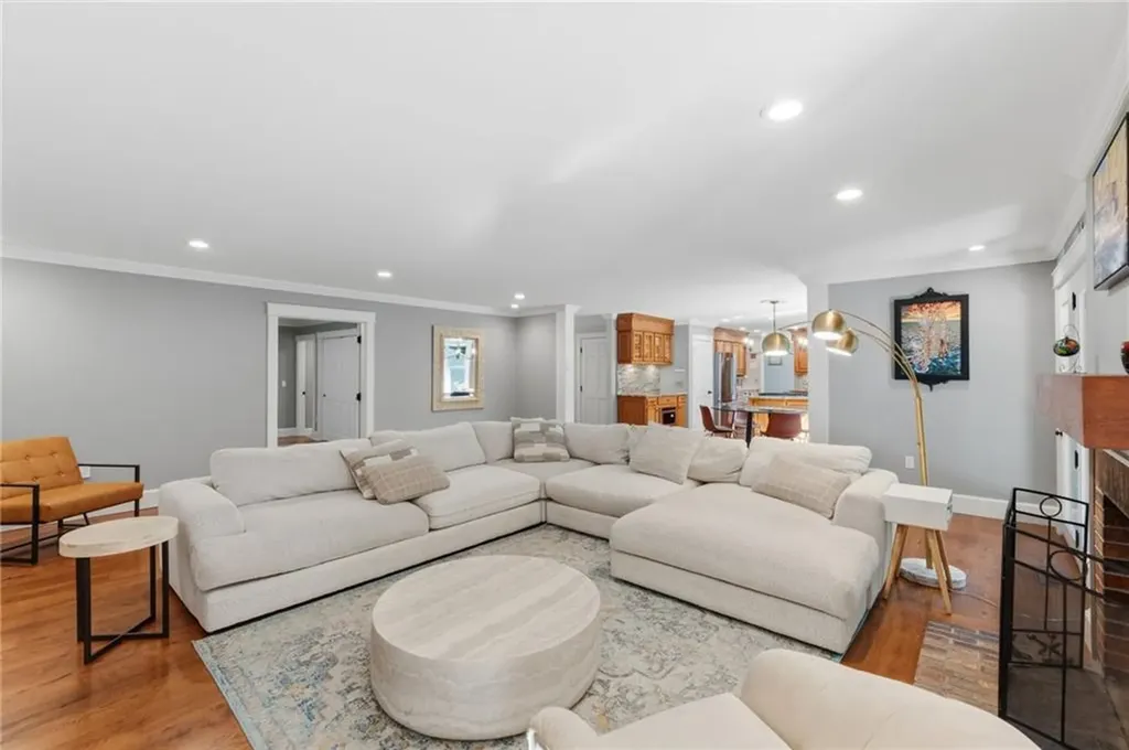 145 Beechwood Drive Cranston RI 02921