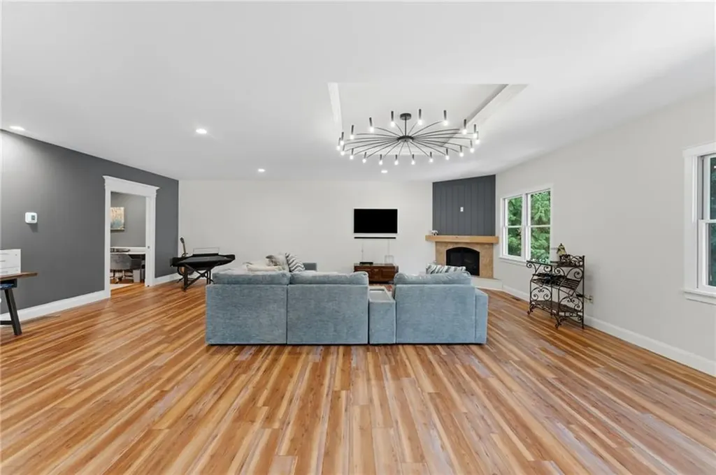 145 Beechwood Drive Cranston RI 02921