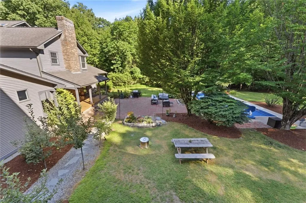 145 Beechwood Drive Cranston RI 02921